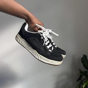 Vintage unisex Black and white suede skateboarding‎ trainers